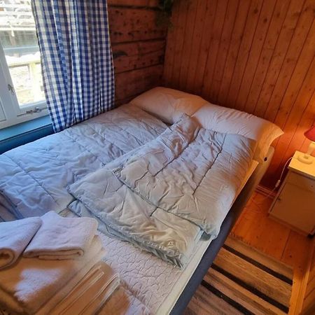 Villa Koselig Rorbu Pa Tind Sørvågen Exterior foto
